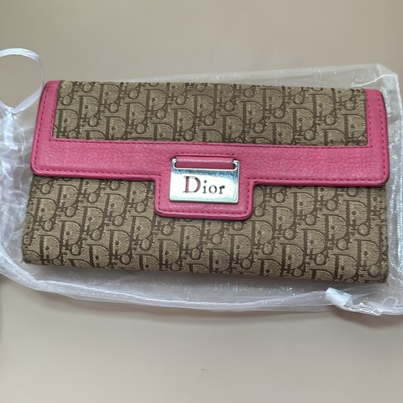 Vintage Christian Dior pink trotter wallet - Picture 13 of 16